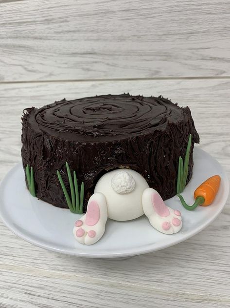 Easter Snack Ideas, Easter Bundt Cake, Easter Desserts Cake, Easter Dirt Cake, Easter Snack, Easter Cake Decorating, Easter Snacks, Easter Bunny Cake, Rabbit Cake