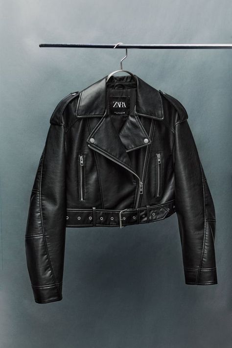 Zara Aesthetic, Zara Biker Jacket, Biker Jacket Outfit, Jaket Motor, Zara Leather Jacket, Cropped Biker Jacket, Zara Jacket, Faux Leather Biker Jacket, Cropped Leather Jacket