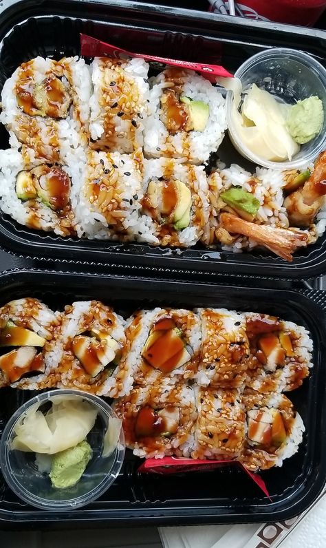 Sushi Teriyaki Chicken & Tempura Shrimp Chicken Teriyaki Sushi, Teriyaki Sushi, Chicken Tempura, Chicken Sushi, Tempura Sushi, Tempura Shrimp, Tempura Roll, Chicken Roll, Chicken Rolls