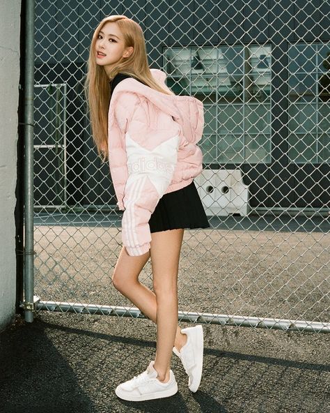 Rosé for Adidas   #blackpink #rosé #roseannaparkchaeyoung #parkchaeyoung Rosé Body Goals, Rose Adidas, Photo Rose, Park Chaeyoung, Jennie Lisa, Rosé Blackpink, Blackpink Photos, Blackpink Rose, Ulzzang Girl