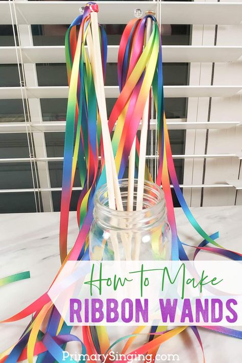 Diy Ribbon Wands, Diy Streamers, Ribbon Sticks, Easy Diy Beauty Products, Ribbon Dance, Easy Diy Clothes, Ribbon Wands, Diy Wand, Rainbow Ribbon