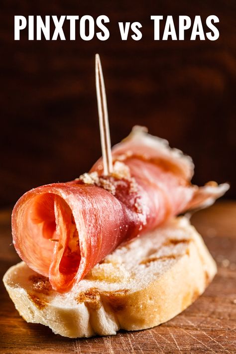 Tapas, pintxos and pinchos in Spain. Confused by the difference in these three plates in Spain? Here's a simple guide to eating in Spain. Pintxos Recipes, Food Around The World, Spanish Tapas, Culinary Travel, Big Meals, Food Experiences, Spanish Food, Foodie Travel, Food Guide