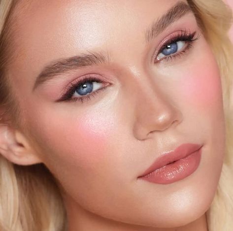 A beautiful liquid blush for spring time. Summer Complexion, Charlotte Tilbury Looks, Charlotte Tilbury Pillow Talk, Angel Makeup, Natural Skin Lightening, Classy Makeup, Charlotte Tilbury Makeup, Eye Skin Care, Pink Eye Makeup