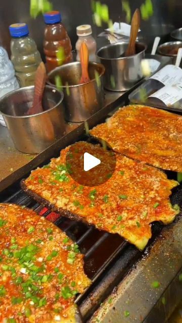 𓆡𓆝𓆟𓆜 𓆞𓆝 on Instagram: "Asian street food #streetfood #asianfood #food #shorts #foodie #chinastreetfood #china #chinafood #thaifood #koreafood #japenfood #indianfood" Thai Street Food Recipes, Instagram Asian, Chinese Street Food, Asian Street Food, Thai Street Food, Rice Paper, Skillet, Street Food, China