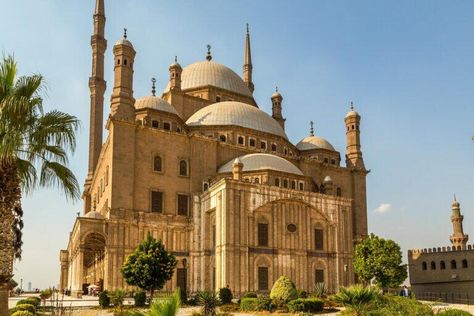 Cairo Citadel, Hidden Passage, Cape Coast, European Castles, Egypt Tours, Pyramids Of Giza, Cairo Egypt, Medieval Castle, Sand Castle