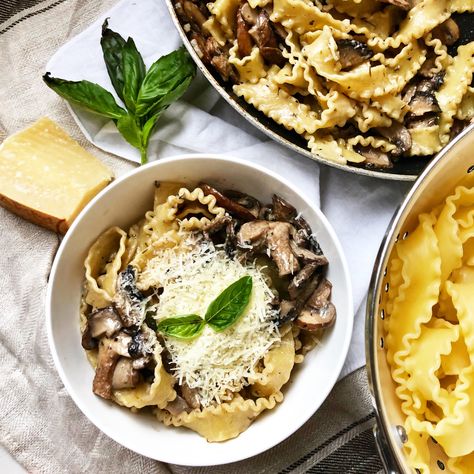 Malfada Pasta Recipe, Mafaldine Pasta, Momma Mia, Truffle Pasta, Creamy Mushroom Pasta, Pasta Sauces, Creamy Mushrooms, Pasta Dish, Cooking Inspiration