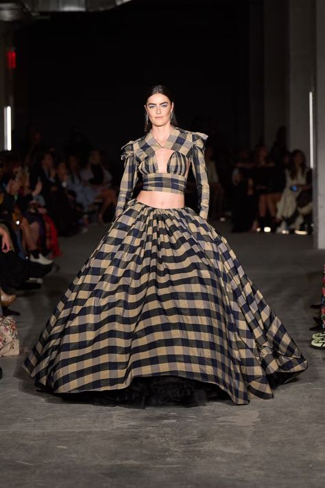 Are Ball Gown Skirts Poised For A Comeback? New York Fashion Week Says Yes London Fashion Weeks, Ball Skirt, Skirt Trends, Ball Gown Skirt, Wedding Attire Guest, Dion Lee, Christian Siriano, Herve Leger, Halter Crop Top