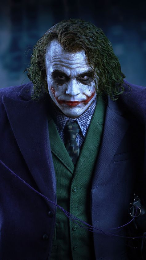 Heath Ledger Joker Wallpaper, Joker Villain, Dark Knight Wallpaper, Joker Outfit, Joker Heath Ledger, Beer Wallpaper, Joker Y Harley Quinn, Joker Dark Knight, Batman Joker Wallpaper