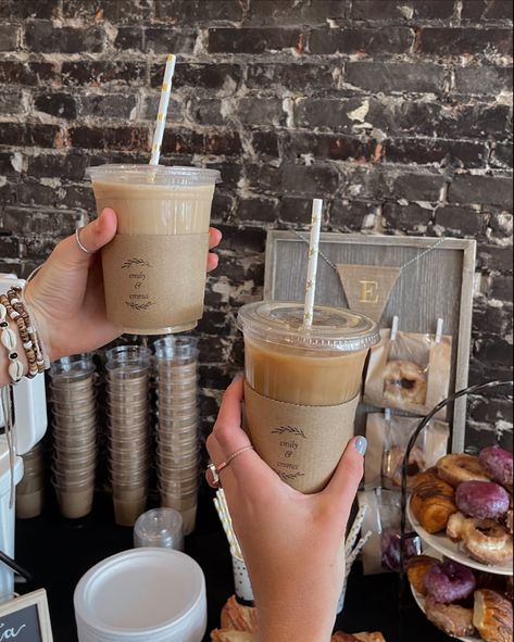 Coffee And Donut Bar Ideas, Graduation Coffee Bar, Open House Coffee Bar, Iced Coffee Party Bar, Coffee Bar Ideas For Grad Party, Cold Brew Bar Wedding, Cold Coffee Bar Ideas Party, Ice Coffee Bar Ideas, Iced Coffee Bar Ideas For Party