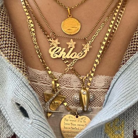 Gold Nameplate Necklace, Jewellery Stack, Nameplate Necklace Gold, Nameplate Necklace, Shine Bright Like A Diamond, Stacked Jewelry, Jewelry Vintage, Gold Stars, Shine Bright