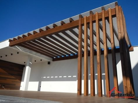 Wood Terase, Modern Wooden Pergola, Pergola On Back Of House, Modern Pergola Design Architecture, Modern Pergola Designs Terraces, Pergola Holz Modern, Modern Pergola Ideas Attached To House, Pergola Slats, Wood Pergola Ideas