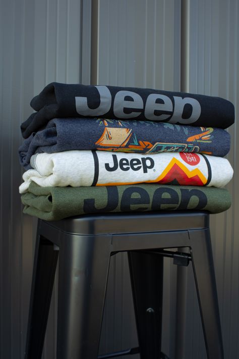 Jeep Clothing Women, Jeep Names Ideas, Cool Jeep Accessories, Jeep Jacket, Jeep Swag, Jeep Decor, Jeep Overland, Jeep Sweatshirt, Jeep Apparel