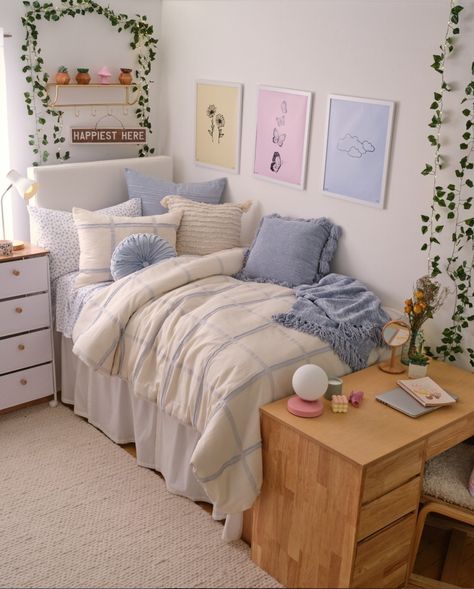 40 Insanely Cute College Dorm Room Ideas for Girls 106 40 Insanely Cute College Dorm Room Ideas for Girls