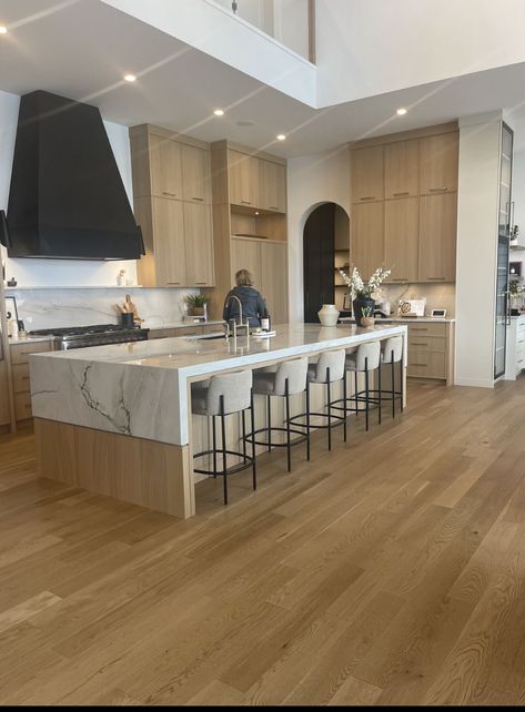 Modern New Construction Home Interior, Luxury Rustic Kitchen Design, Florida Coastal Interior Design, Pantry Off Kitchen Layout, Modern Wood Tone Kitchen, Very Tall Kitchen Cabinets, Double Island Kitchen Design, Natural Moody Interior Design, Kitchen Organic Design