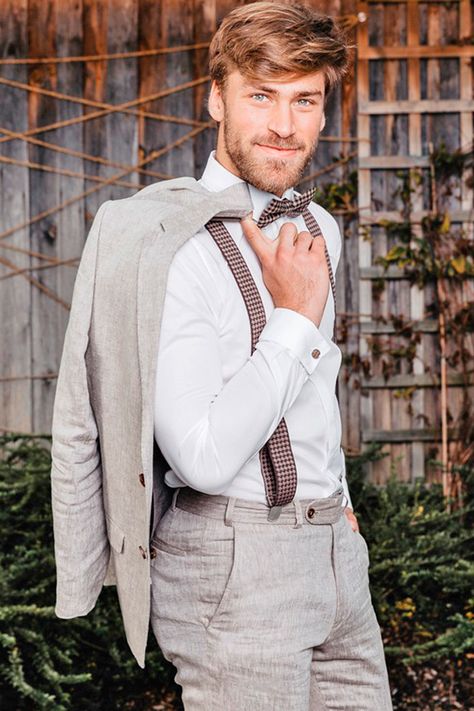 Rustic Groom Attire, Groomsmen Attire Grey, Bodas Boho Chic, Rustic Groom, Tweed Wedding, Vintage Groom, Groom Wedding Attire, Groom Looks, Country Weddings