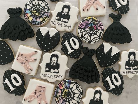 Wednesday Decorated Cookies, Wednesday Birthday Cookies, Wednesday Cookies Decorated, Wednesday Addams Cookies, Wednesday Cookies, Wednesday Cupcakes, Addams Family Theme Party, Wednesday Birthday, Tie Dye Birthday Party