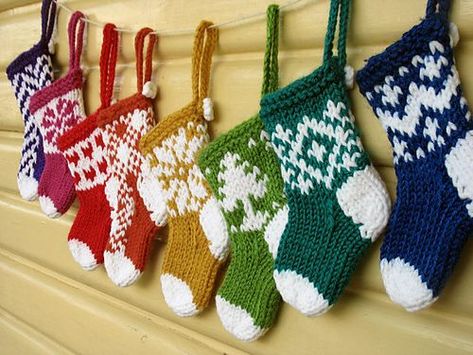 Ravelry: Mini Christmas Stocking Ornaments pattern by Little Cotton Rabbits.. Christmas Socks Pattern, Knit Christmas Ornaments, Knitted Christmas Decorations, Stocking Ornaments, Hantverk Diy, Mini Christmas Stockings, Christmas Stocking Ornament, The Whoot, Crochet Christmas Stocking