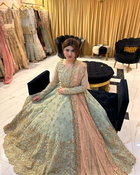 Taking order for this beautiful Outfit colour customization available any other inquiries please contact us on WhatsApp +923167653027 We Ship Worldwide 🌐 - - - #bintezainab #mehndioutfits #mehndibride #makeuptutorial #makeupartist #makeupvideos #bridalgowns #valimareception #pakitanidesigner #ukclothes #pakistanstreetstyle #pakistanicelebrities #gharara #pakistanisuits #punjabweddings #nikahdress #bridaljewellery #photography #mehndijewellery #couplegoals #gownstyle #pakistanidressesuk #hand... Lehanga Party Wear, Valima Bridal Dress Pakistan, Baraat Dress Pakistani Bridal Wear, Walima Dresses Pakistani Brides, Colorful Style Outfits, Jewelry Reels, Nikkah Pen, Wedding Gowns Indian, Indian Wedding Gowns