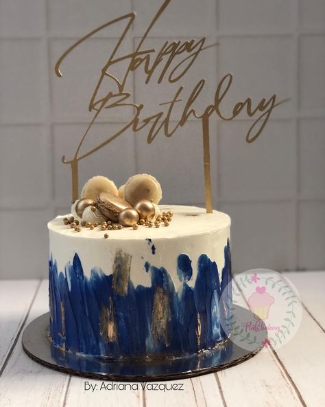 Dark Blue Cake, Blue Gold Cake, Blue And Gold Cake, Birthday Cake Ideas For Men, 21st Bday Cake, Cake Design For Men, Blue Birthday Cakes, 50th Anniversary Cakes, 18th Cake