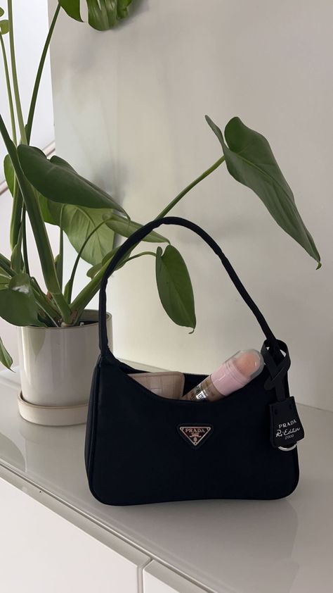 prada, shoulder bag, black prada bag Prada Black Shoulder Bag, Black Prada Bag Aesthetic, Prada Bag Aesthetic Outfit, Prada Handbags Aesthetic, Prada Bags Aesthetic, Prada Aesthetic Bag, Baguette Bag Outfit Aesthetic, Cute Black Shoulder Bag, Black Prada Bag Outfit