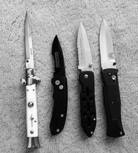 Alistair Caldwell, Knife Aesthetic, Pretty Knives, Cool Swords, Knife Collection, Outdoor Equipment, Cool Knives, Pocket Knife, History