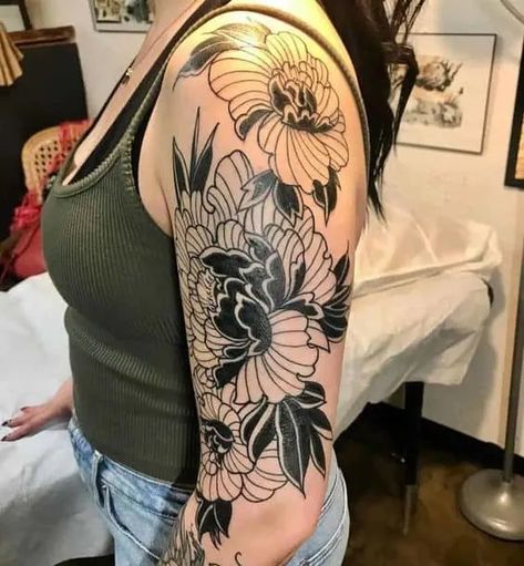 Upper Arm Tattoo Ideas, Arm Tattoos Black, Upper Arm Tattoo, Arm Tattoo Ideas, Cool Arm Tattoos, Omerta Tattoo, Best Tattoos For Women, Upper Arm Tattoos, Back Of Shoulder Tattoo