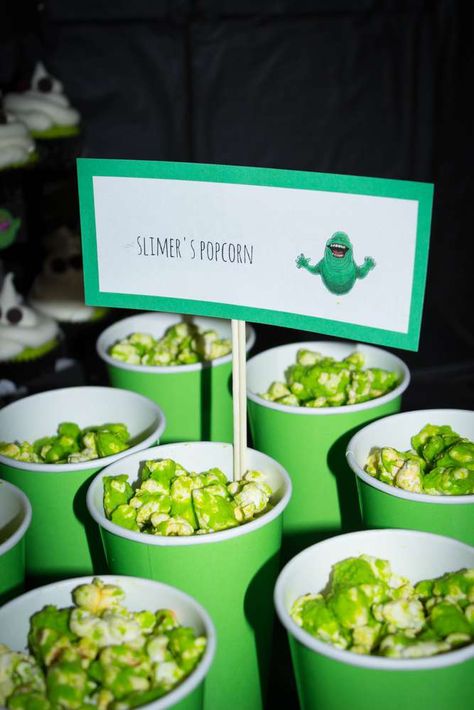 Slimer popcorn at a Ghostbusters birthday party! See more party ideas at CatchMyParty.com! Ghostbuster Cupcake Ideas, Ghostbusters Birthday Party Games, Ghostbusters Theme Party, Ghostbusters Food Ideas, Ghostbusters Birthday Party Food, Ghost Buster Birthday Party Ideas, Luigi Mansion Party Ideas, Ghostbusters Party Food, Ghostbusters Party Ideas