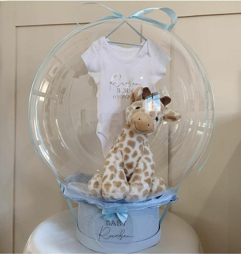 Newborn Balloons, Balloon Stuffing Ideas, Stuffed Balloon Ideas Gifts, Balloon Hamper, Stuffed Balloons, Balloon Bouquet Diy, Baby Announcement Pictures, Balloon Box, Clear Balloons