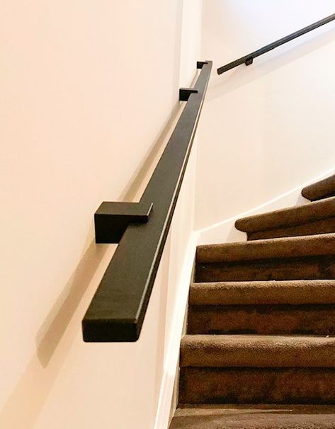 Hand Rail Ideas, Metal Handrails For Stairs, Black Stair Railing, Wall Mounted Handrail, Metal Handrails, Staircase Design Modern, Entry Stairs, Balcony Grill Design, Hand Rail