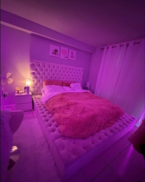 Pretty Bedframe, Pink Bed Frame Bedroom Ideas, 2010 Room, Cabinet Color Ideas, Kitchen Cabinet Color, Kitchen Cabinet Color Ideas, Room Organization Bedroom, Girly Apartment Decor, Luxury Room Bedroom