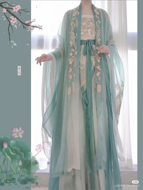 Xie Lian Hua Cheng, Gaun Abad Pertengahan, Cos Dress, Costume Green, Traditional Asian Dress, Ancient Dress, Chinese Traditional Dress, Chinese Style Dress, Hua Cheng