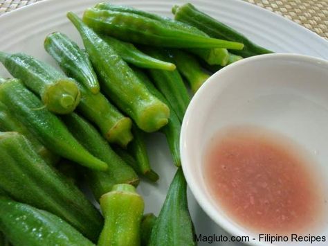 Nilagang Okra (Boiled Okra) Filipino Okra Recipes, Boiled Okra, Filipino Vegetable Recipes, Okra Water, Filipino Recipe, Filipino Cuisine, Okra Recipes, Filipino Foods, Salad Dishes