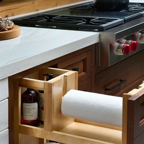 Rev-A-Shelf on Instagram: "Clean up your cleaning supplies with our 448PTH Series Paper Towel Pullout 🧼⁠ ⁠ Features a lower shelf for ample storage, a rear storage compartment, and a refillable paper towel holder. ⁠ ⁠ #revashelf" Hidden Paper Towel Holder Kitchen, Paper Towel In Drawer, Paper Towel Organization Ideas, Paper Towel Drawer Kitchen, Hidden Paper Towel Holder, Built In Paper Towel Holder, Kitchen Towels Storage, Kitchen Pullout, Villa Kitchen