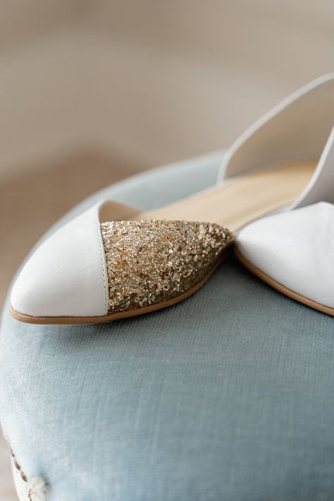 Gold Wedding Shoes Low Heel, Low Wedding Shoes, Ballet Flats Wedding Shoes, Low Heel Wedding Shoes, Bridal Ballet Flats, Wedding Shoes White, Wedding Ballet Flats, Gold Wedding Shoes, Golden Shoes