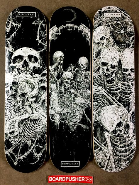 Skateboard skull design  #skateboard #skulls #skullskateboard #skateboarddesign Painting Ideas Skull, Skateboard Painting Ideas, Skateboard Painting, Snowboard Art, Longboard Design, Skateboard Deck Art, Skateboard Aesthetic, Skateboard Art Design, Vintage Skateboards