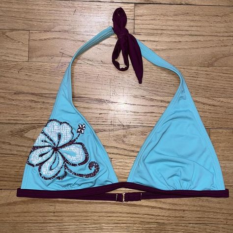 Pretty blue and brown coconut girl y2k era bikini... - Depop 2000 Bikinis Vintage, Y2k Swimwear Aesthetic, Cute Y2k Bikinis, 2000 Bathing Suits, Swimsuit Top Outfit, H2o Swimsuit, Y2k Bikinis Outfit, 2000s Bikinis Vintage, Brown And Aqua