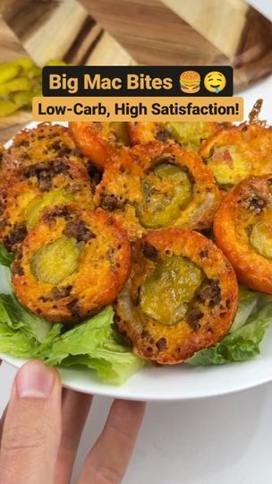 1.7K reactions · 913 shares | Keto Recipes on Reels Big Mac Bites, Mac Bites, Vinegar Onions, Pickles Onions, Mac Sauce, Keto Snack, Dill Pickles, Hamburger Meat, Low Carb Eating