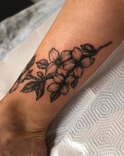 Dogwood Flower Tattoo, Dogwood Tattoo, Dogwood Flower Tattoos, Magnolia Tattoo, Flower Tattoo Ideas, Flower Tattoo Meanings, Pink Tattoo, Flower Tattoo Back, Dogwood Flower