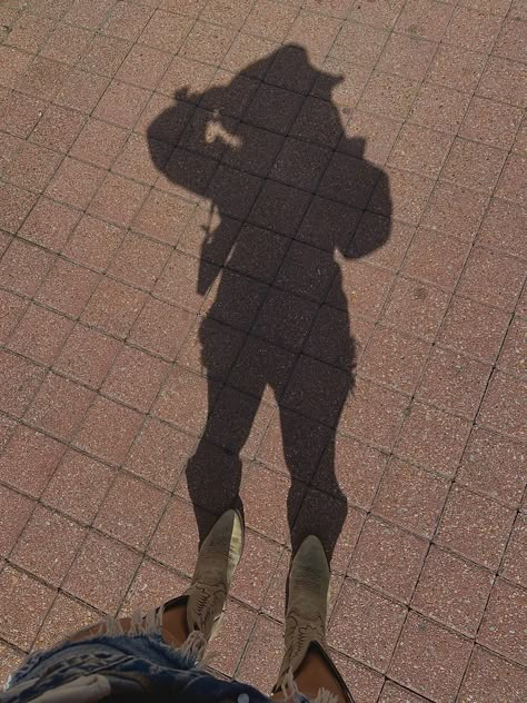 Shadow in Nashville #boots #aesthetic Nashville Tennessee Living, Nashville Aesthetic Pictures, Downtown Nashville Aesthetic, Nashville Girls Trip Aesthetic, Nashville Photo Ideas, Nashville Picture Ideas, Nashville Tennessee Aesthetic, Nashville Boots, Cowboys Outfits