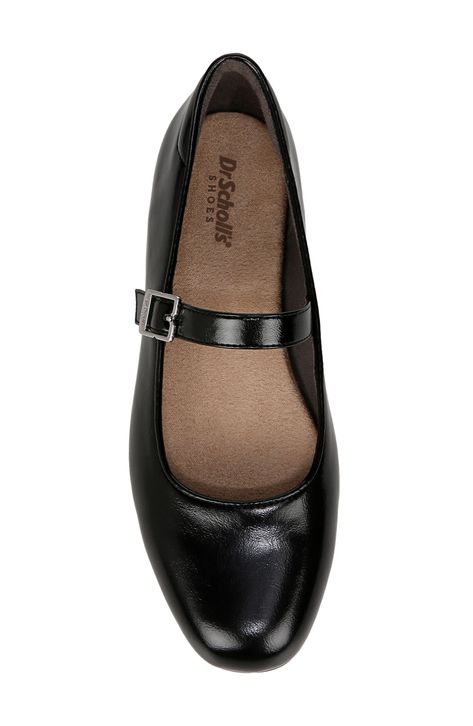 Comfortable Fall Shoes For Women, Black Mary Jane Flats Outfit, Jeans And Mary Janes, Fall Shoes 2024, Mary Jane Flats Outfit, Work Moodboard, Black Ballet Shoes, Ballet Wear, Everyday Flats