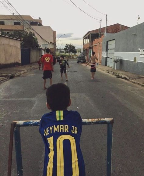 Favelas Brazil, Brazil Life, Digital Exhibition, Football Brazil, Street Football, Street Soccer, Brazil Culture, Soccer Photography, Soccer Inspiration