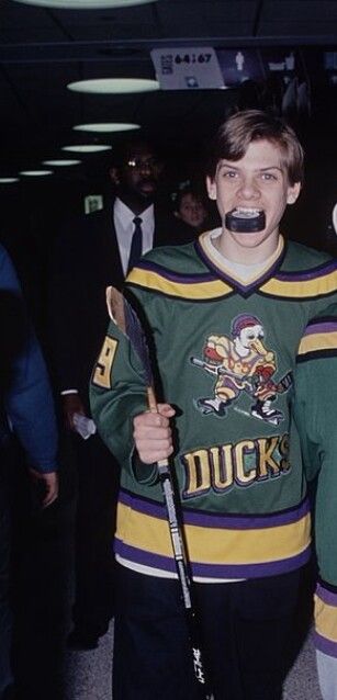 #99 Adam Banks Vincent Larusso, Mighty Ducks Quotes, Adam Banks, D2 The Mighty Ducks, Charlie Conway, Benny The Jet Rodriguez, Duck Pictures, Duck Wallpaper, Duck Photo