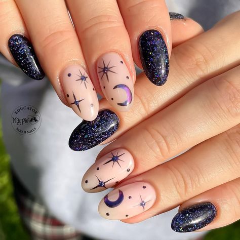 If you haven't heard about the moon and star nail designs, you're at the right place - we have selected over thirty of the cutest style to inspire your next Cosmic Nails, Stars Nails, Star Nail Designs, Black Nails With Glitter, Witch Nails, Witchy Nails, Sky Nails, November Nails, Moon Nails