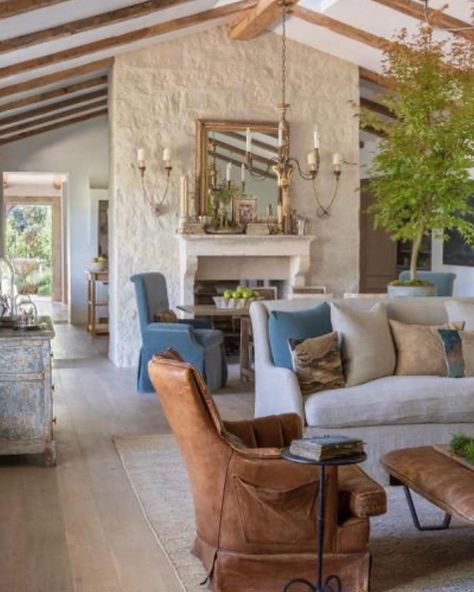 Traditional Farmhouse Living Room, Farm Living Room, European Farmhouse Living Room, French Inspired Living Room, Room Finds, Brooke Giannetti, Patina Farm, Rustic French Country, Farmhouse Interior Design