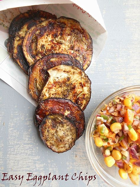 Oven Baked Eggplant, Eggplant Chips, Crispy Eggplant, Healthy Chips, Vegetable Chips, Vegetarian Comfort Food, Farmers Market Recipes, Veggie Chips, Baked Eggplant