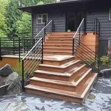 Split Level Front Porch Ideas, Split Level Front Porch, Front Porch Steps Ideas, Front Stairs Ideas Exterior, Front Steps Makeover, Porch Steps Ideas, Steps Makeover, Modern Porch Decor, Porch Step Railing