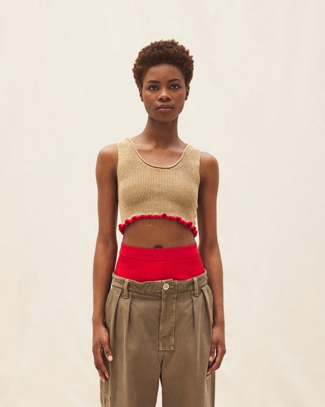 LE BANDEAU SANTON Brown Image, Clothing Catalog, Top Shirt Women, Brown Top, Colour Light, Cropped Tank Top, Clothing Patterns, Light Brown, Fashion News