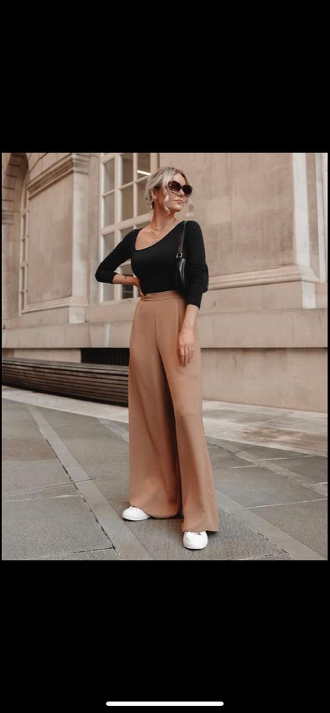 Tan Wide Leg Pants Outfit Summer, Beige Trousers Black Top, Light Brown Wide Leg Pants Outfit, Tan Trousers Outfit Work, Flowy Brown Pants Outfit, Tan Wide Leg Trousers Outfit, Taupe Wide Leg Pants Outfit, Light Brown Trousers Outfit Women, Brown Flowy Pants Outfit