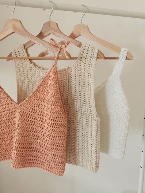 Débardeurs Au Crochet, Crochet Top Outfit, Fiber Crafts, Mode Crochet, Crochet Ladies Tops, Crochet Tops Free Patterns, Crochet Summer Tops, Kleidung Diy, Crochet Tank