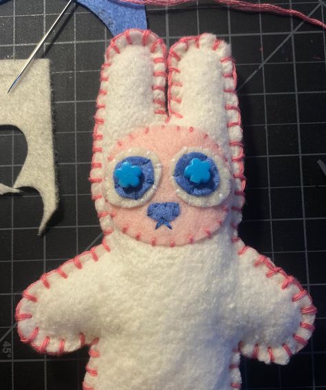 Hand Sewn Plushies, Sewn Plushies, Poppet Dolls, Felt Plushies, Mini Plushie, Felt Plushie, Punk Culture, Felt Patch, Hand Sewing Projects